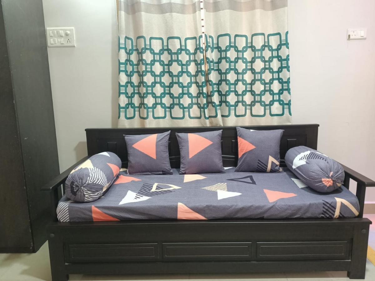 Advik Homestays Tirupati Exterior photo