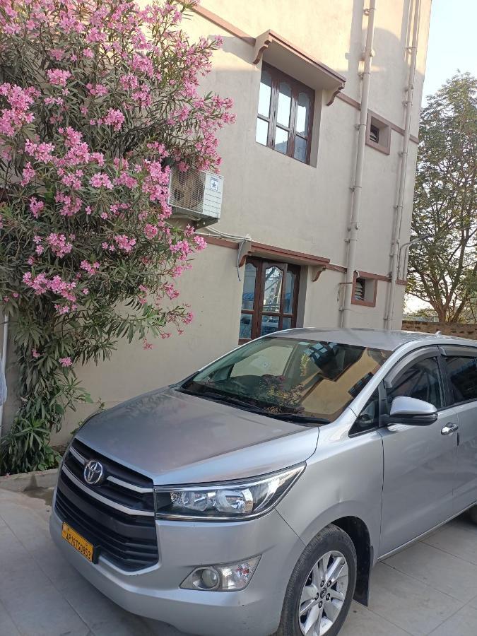 Advik Homestays Tirupati Exterior photo